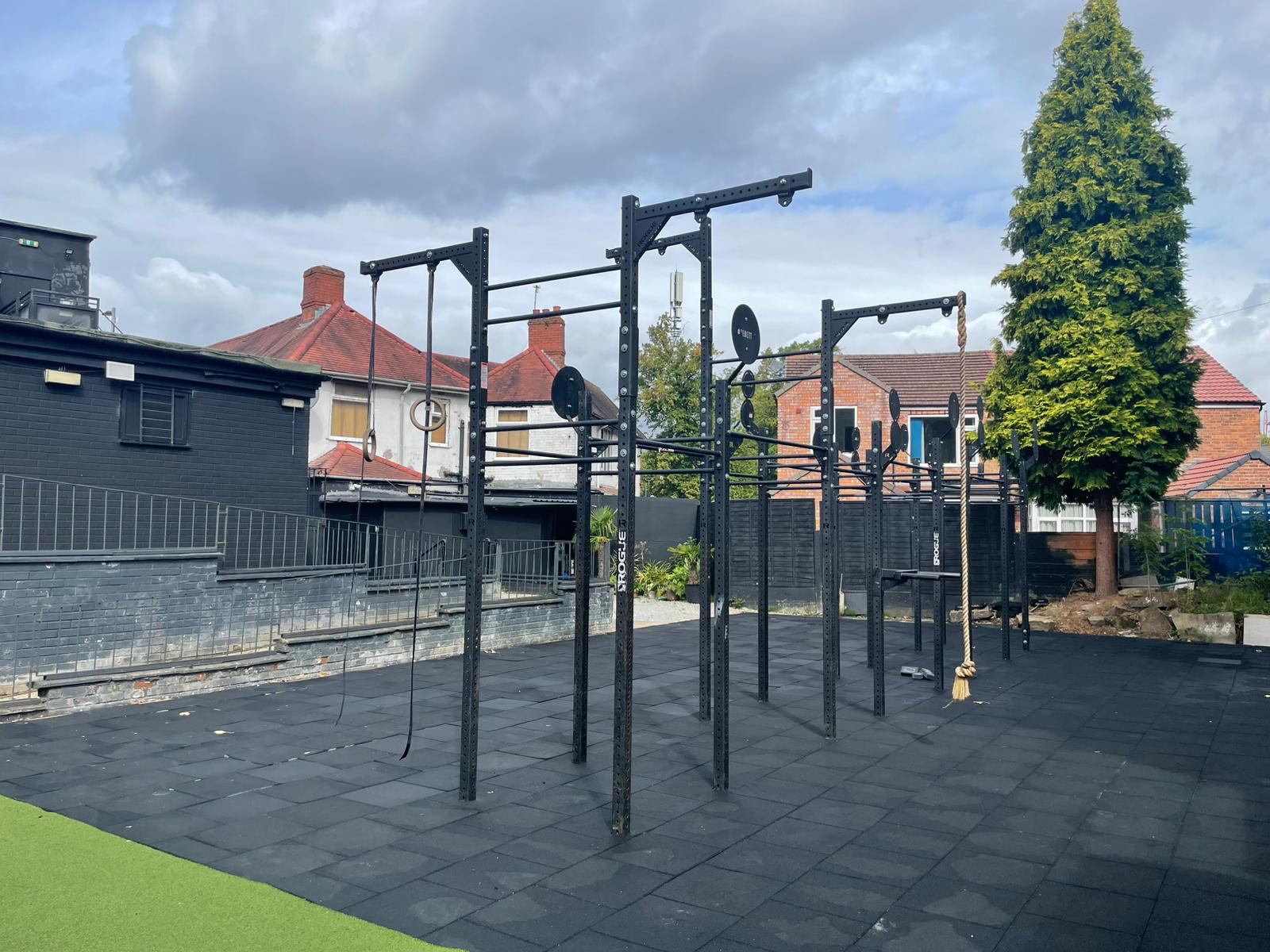 Outdoor calisthenics zone